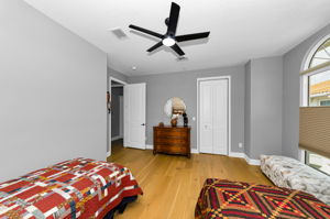 Upper Level Bedroom2b