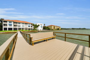 Dock8