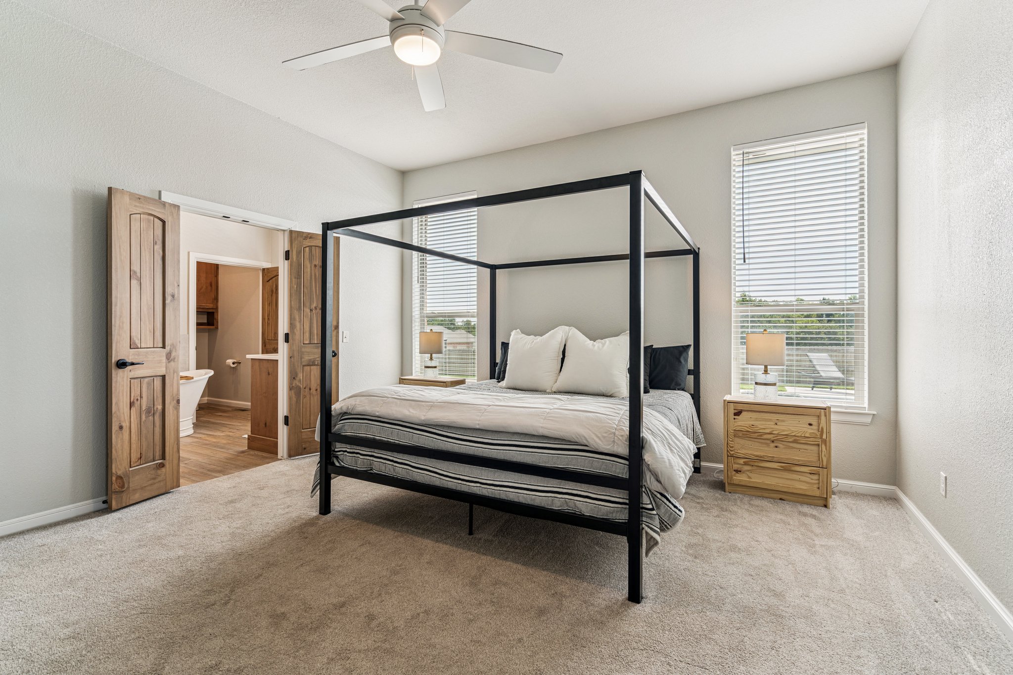 1340 Glenwood Dr_023.jpg