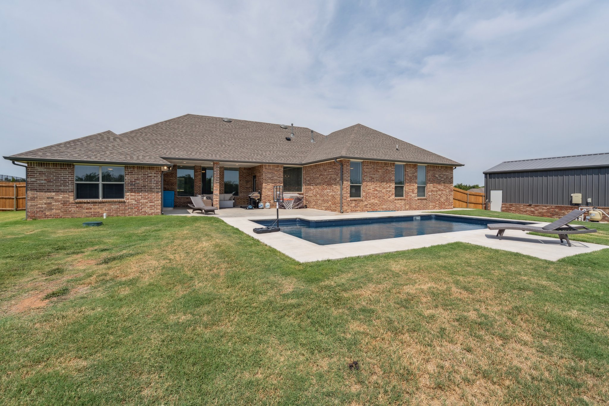 1340 Glenwood Dr_048.jpg