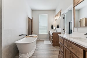 1340 Glenwood Dr_024.jpg