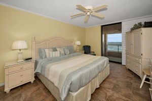 Primary Bedroom1a
