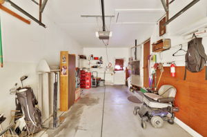  Photo 32