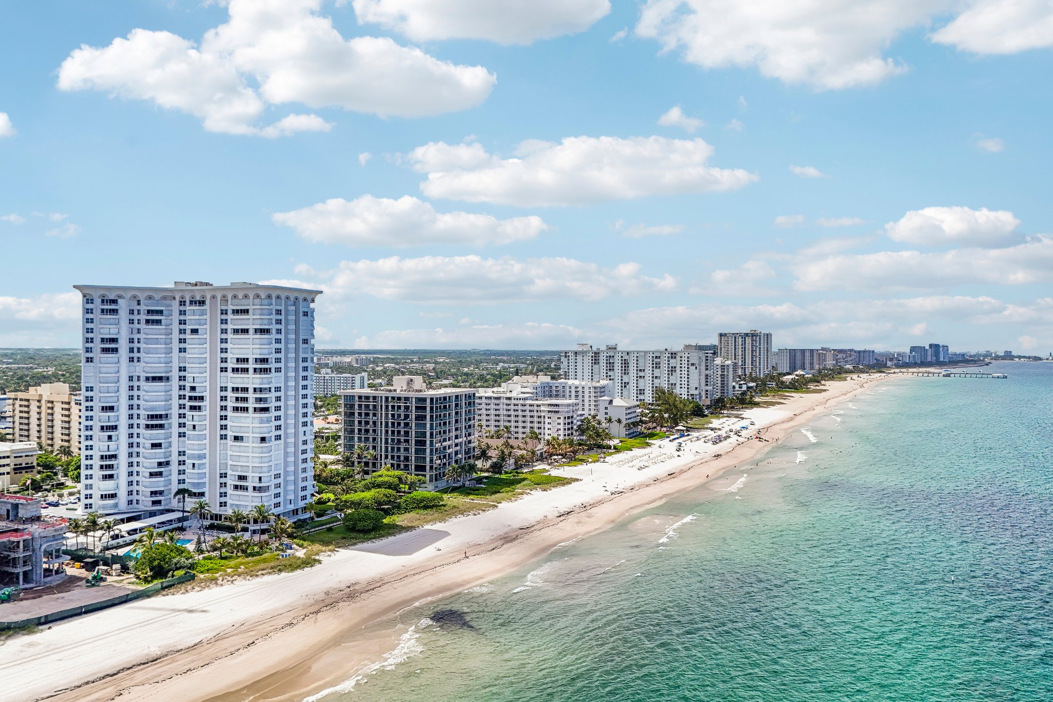 Amazing location with views over the top of buildings to the north