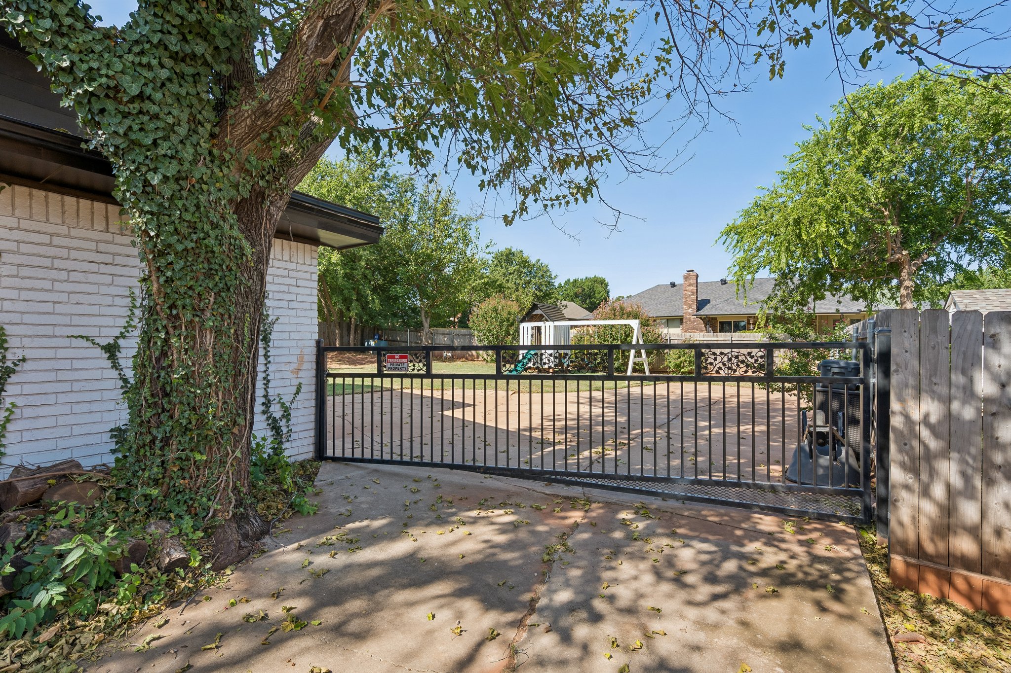 13401 Inverness Ave_002.jpg