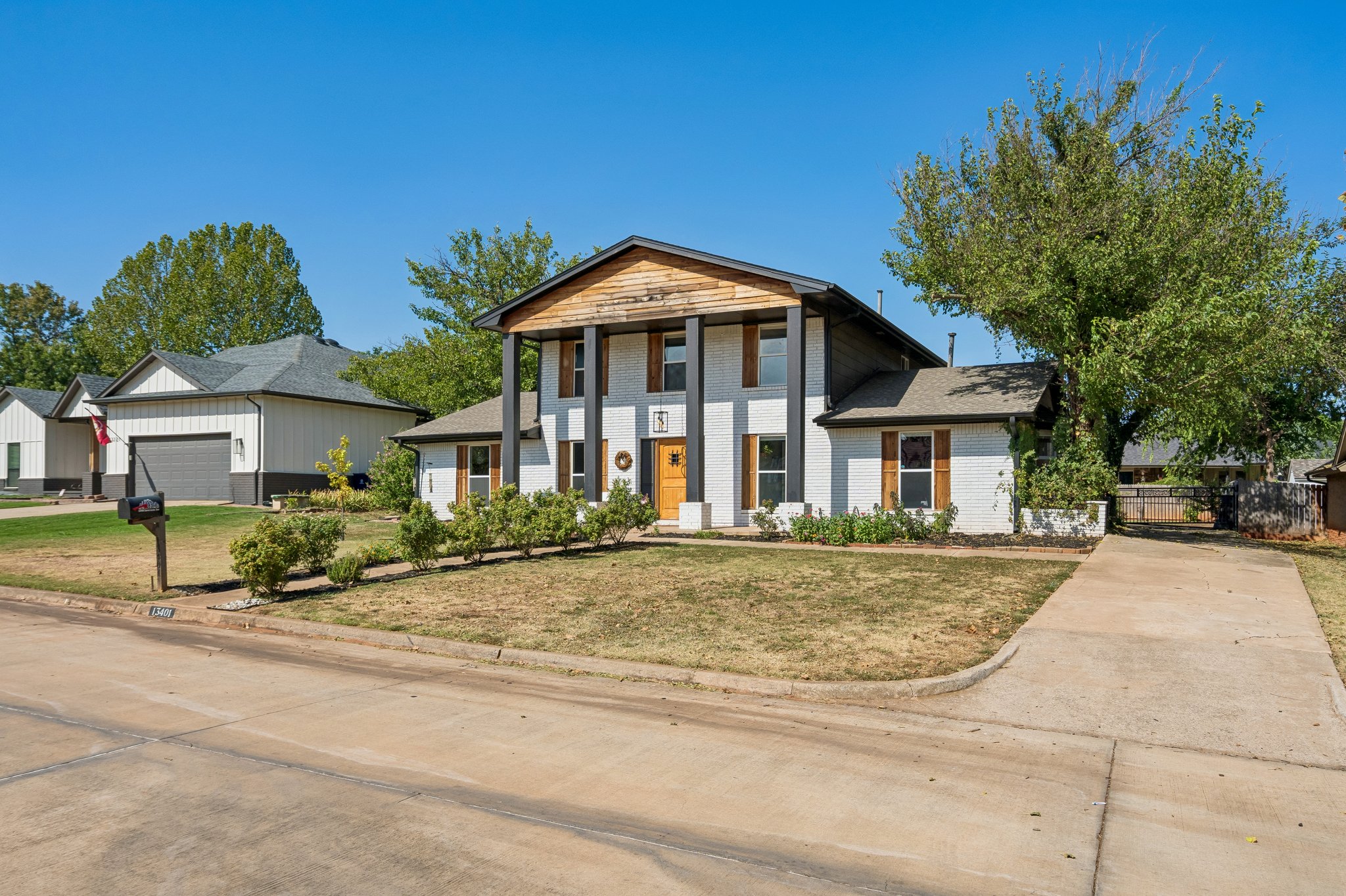 13401 Inverness Ave_003.jpg