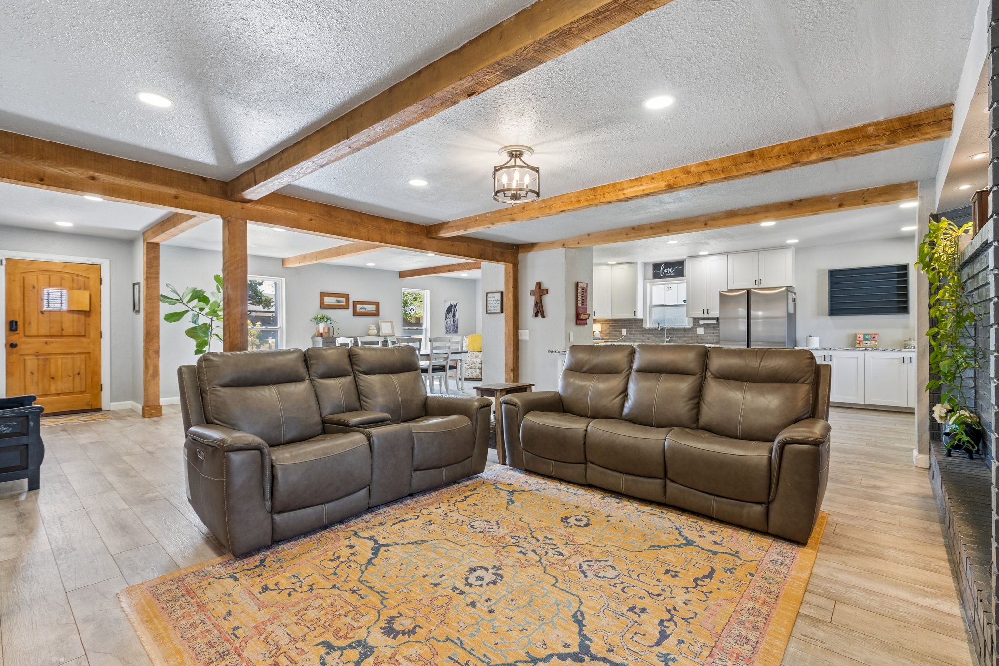 13401 Inverness Ave_013.jpg