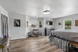 13401 Inverness Ave_031.jpg