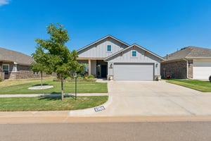 13408 Grass Plain Ave_002.jpg