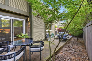 035_F8_1341 Alma St