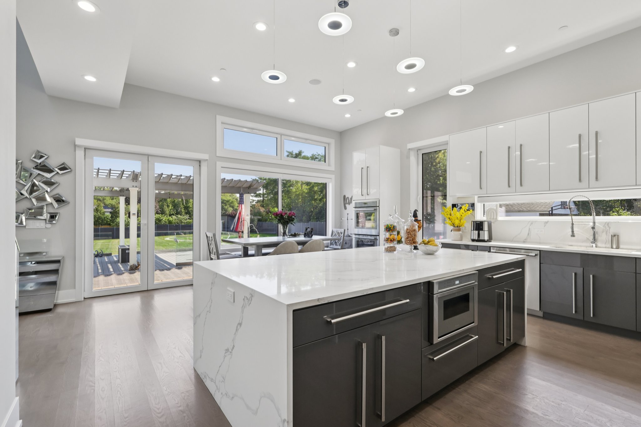 Pfingsten Rd-0410-013.jpg