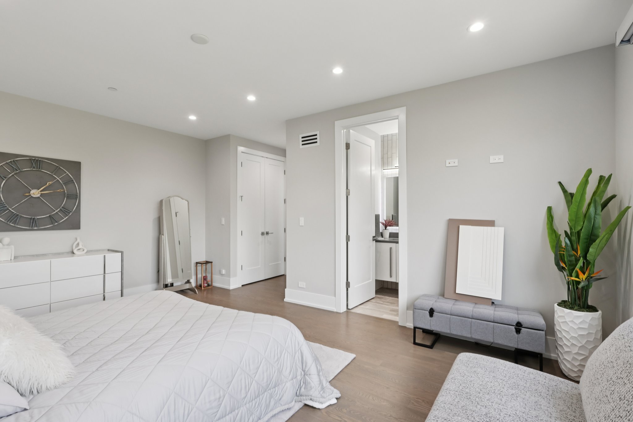 Pfingsten Rd-0410-032.jpg