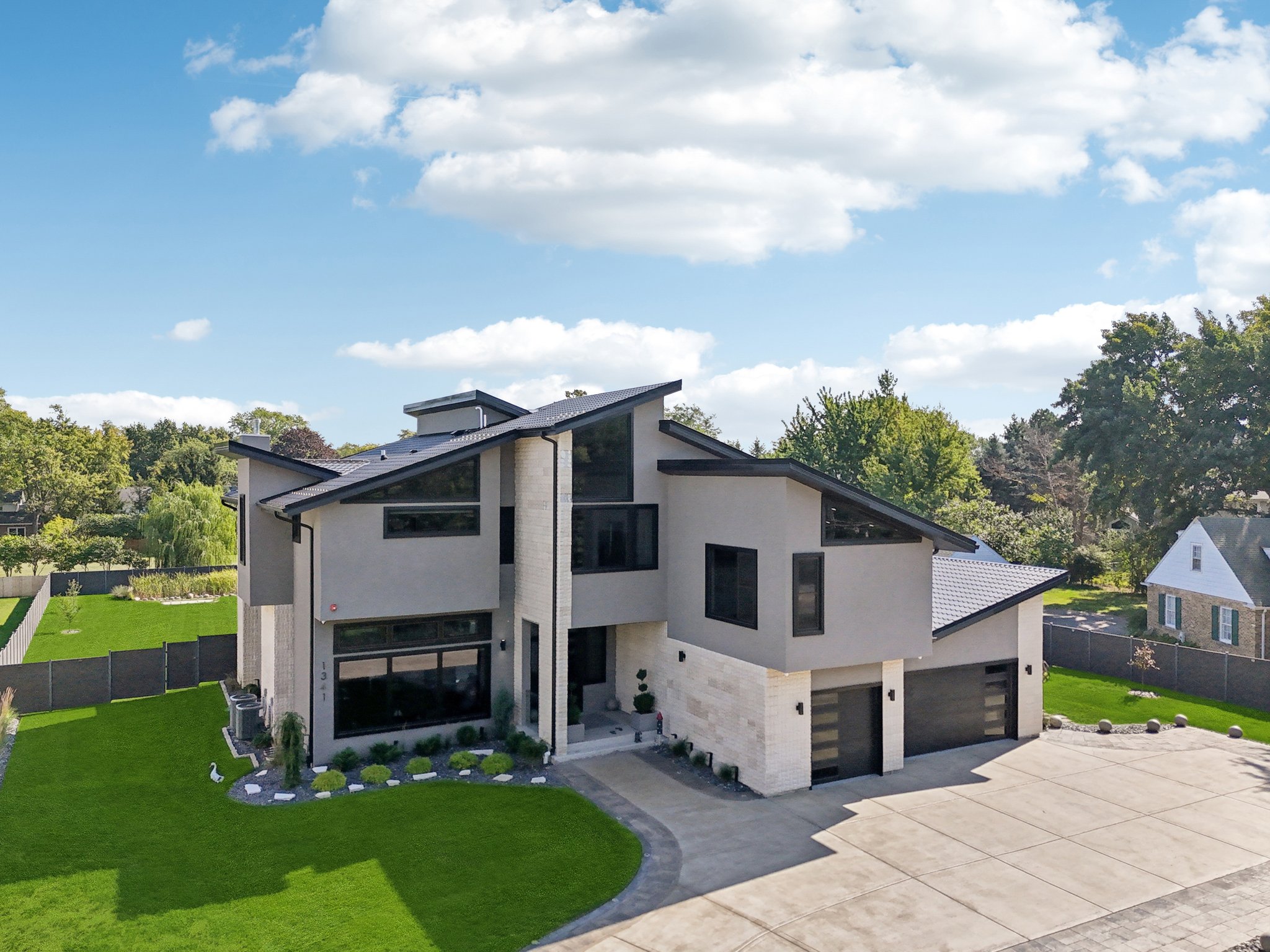 Pfingsten Rd-0410-057.jpg