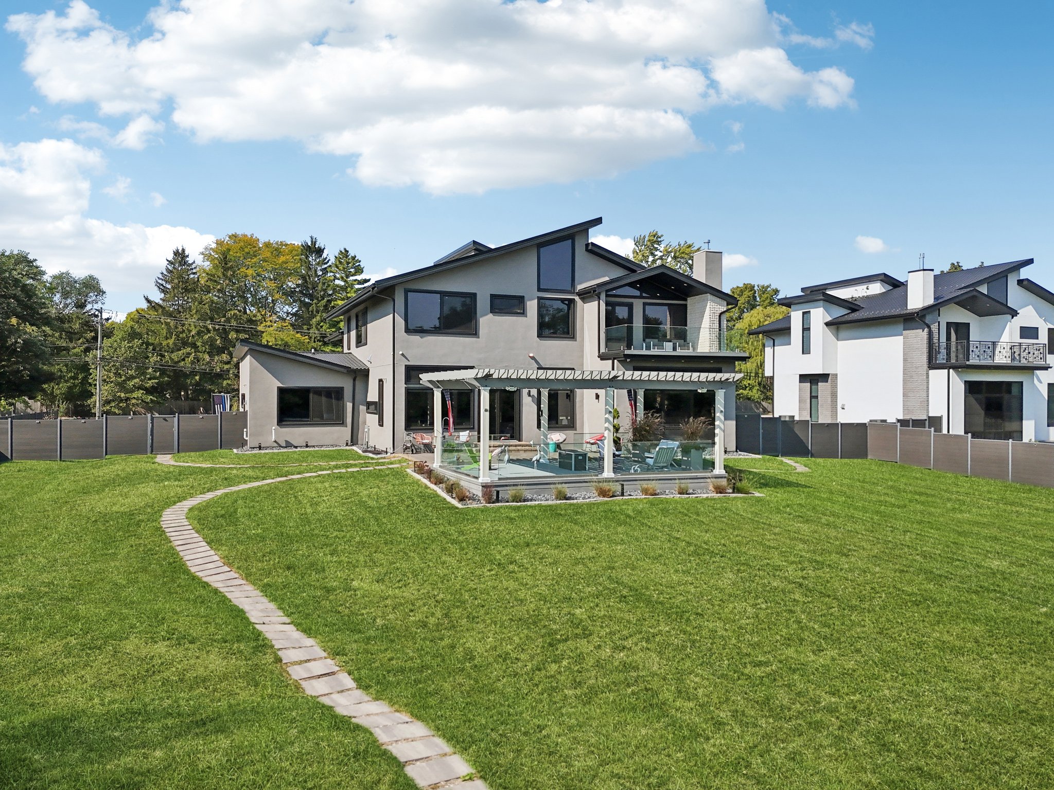 Pfingsten Rd-0410-067.jpg