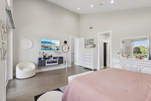 Pfingsten Rd-0410-025.jpg
