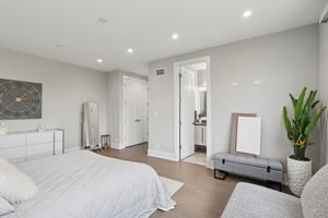 Pfingsten Rd-0410-032.jpg