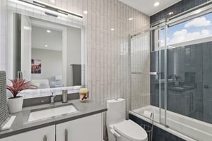 Pfingsten Rd-0410-033.jpg