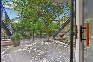 S Indiana Ave D-L2709-006.jpg