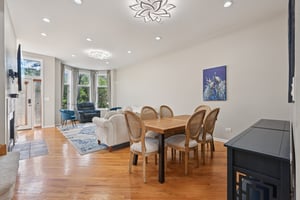 S Indiana Ave D-L2709-010.jpg