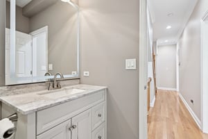 S Indiana Ave D-L2709-021.jpg
