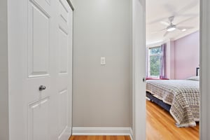 S Indiana Ave D-L2709-024.jpg