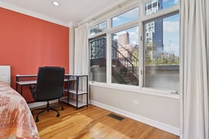 S Indiana Ave D-L2709-035.jpg