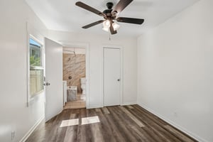Stanley Ave-S0310-017.jpg
