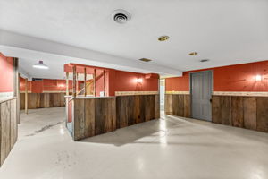  Photo 35