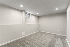  Photo 39