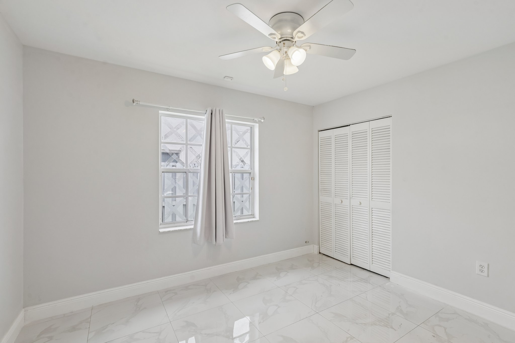 NW 6th Dr-S1907-019.jpg