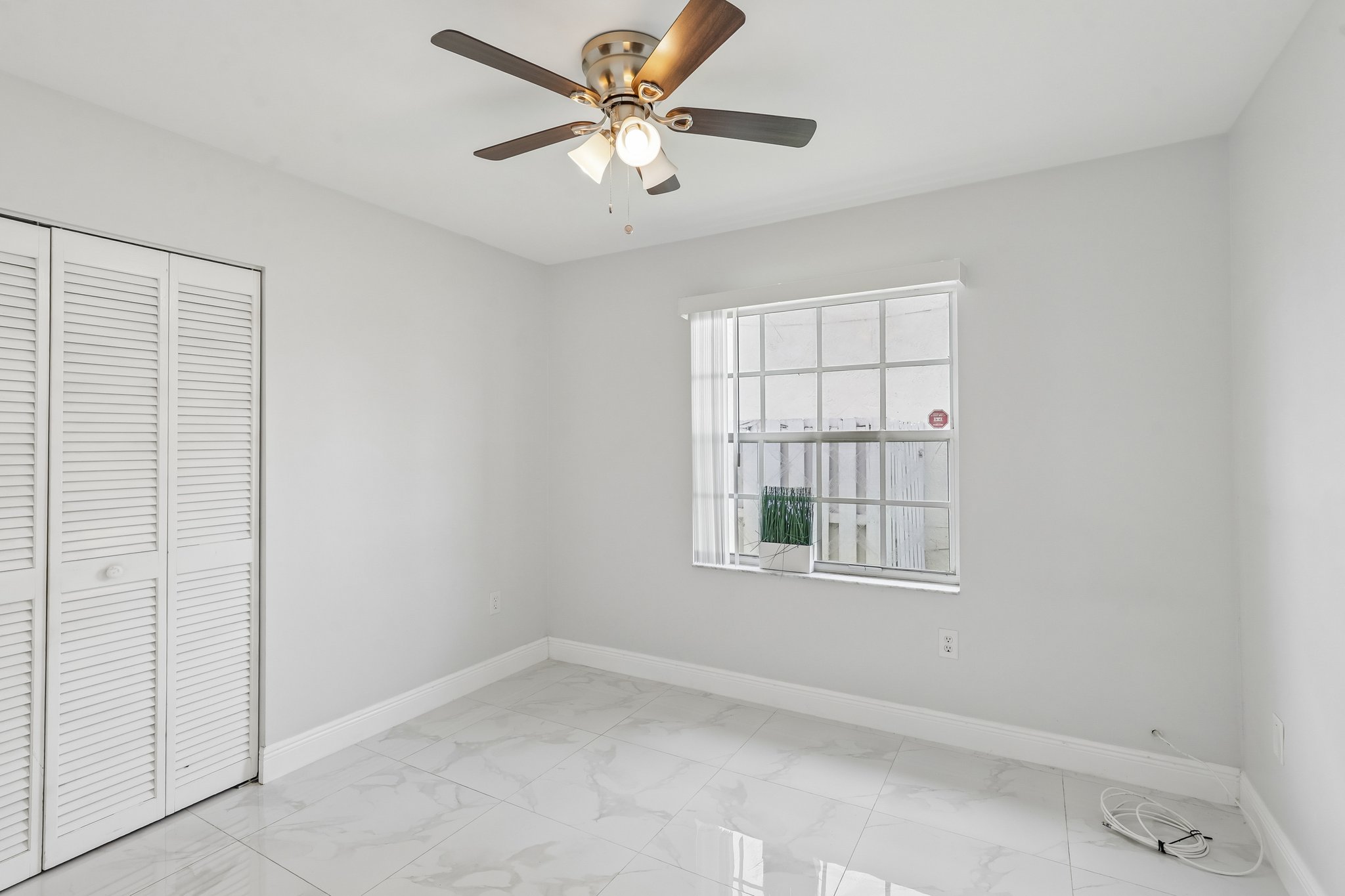 NW 6th Dr-S1907-033.jpg