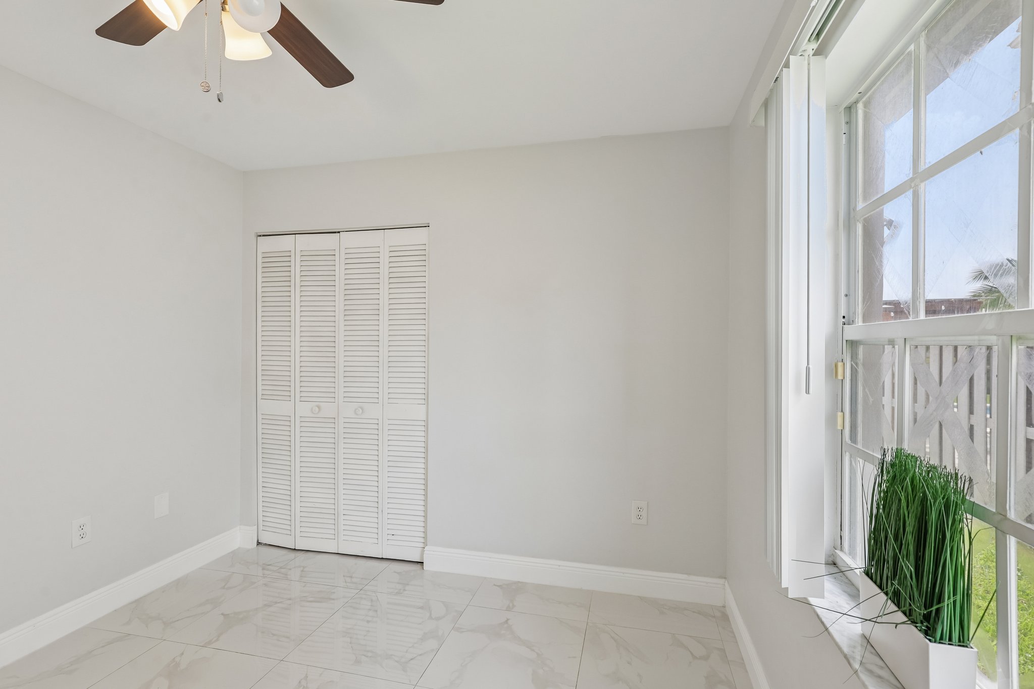 NW 6th Dr-S1907-034.jpg