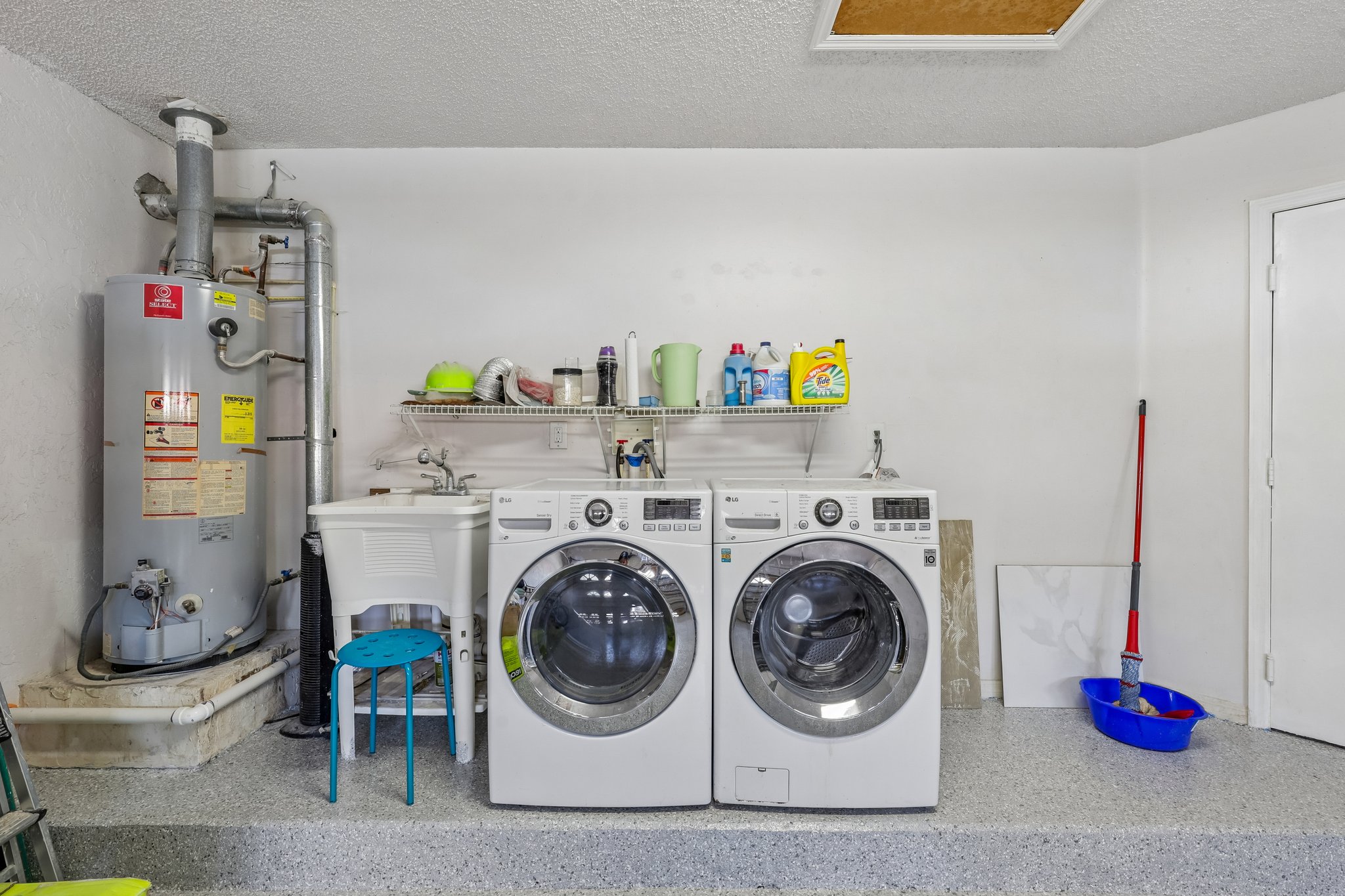NW 6th Dr-S1907-043.jpg