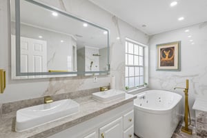 NW 6th Dr-S1907-029.jpg