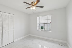 NW 6th Dr-S1907-033.jpg