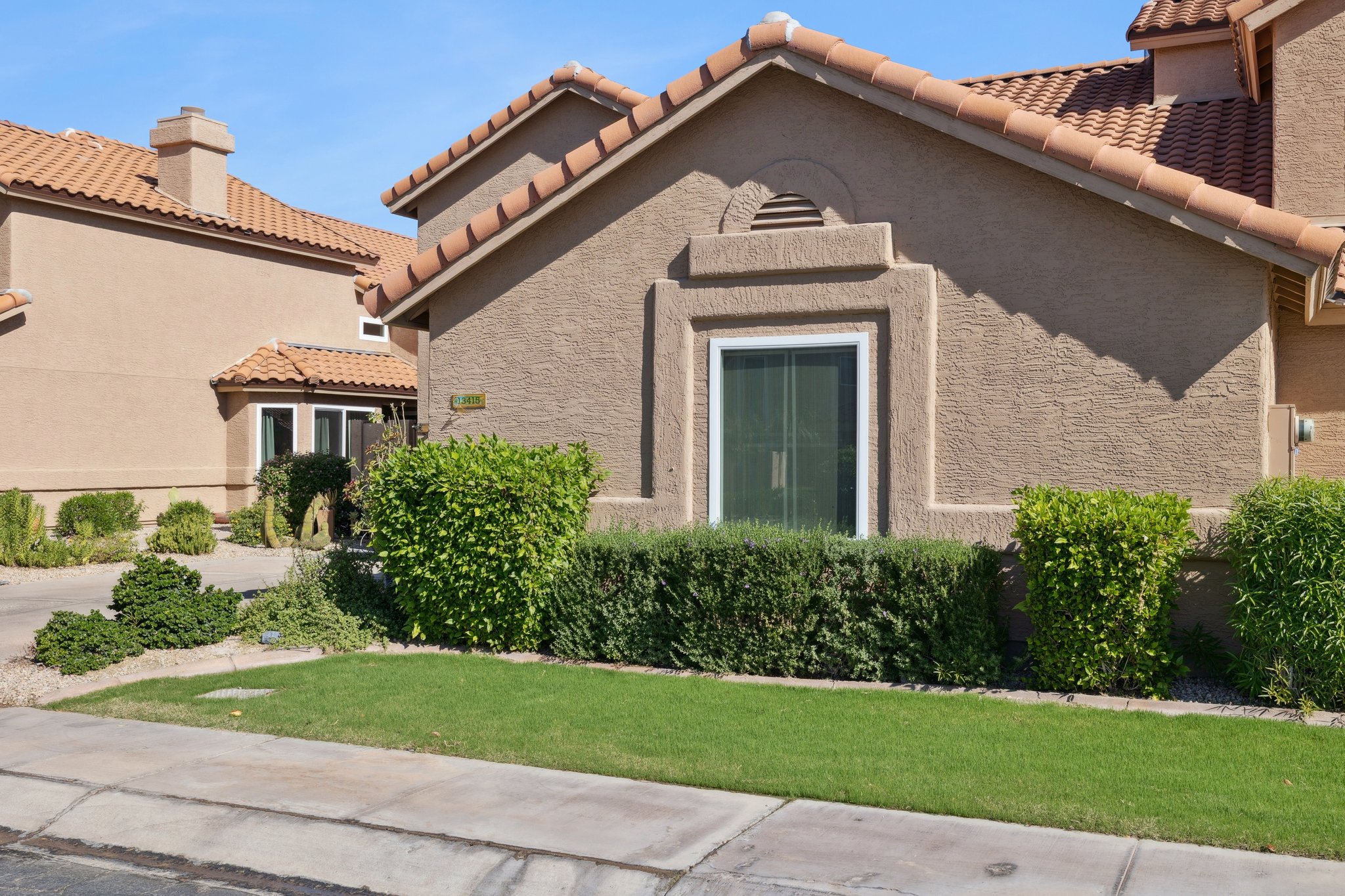 13415 N 92nd Way - 001.jpg