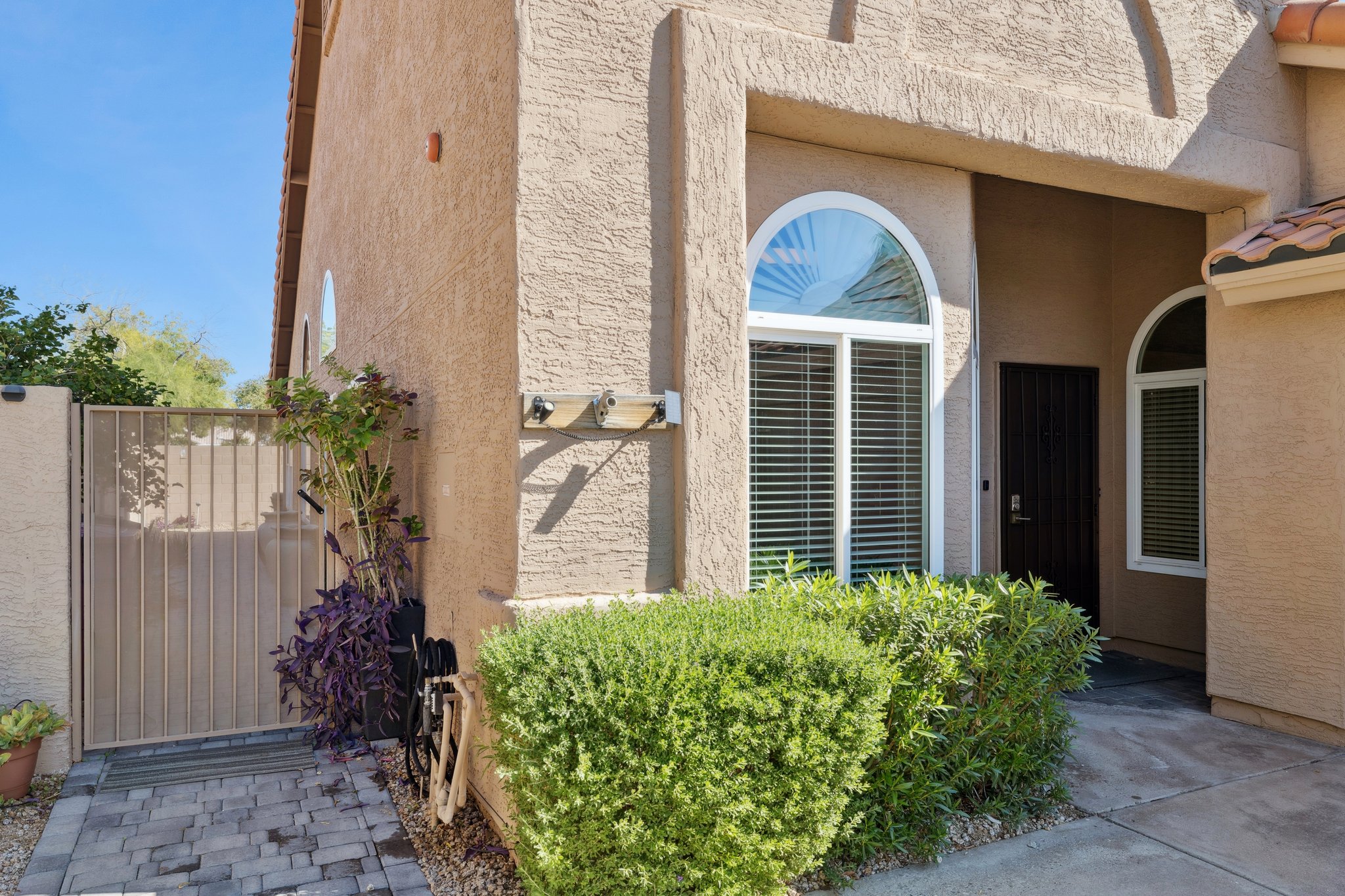 13415 N 92nd Way - 003.jpg