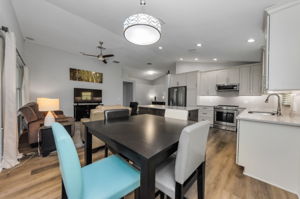 Kitchen Eat-In 3