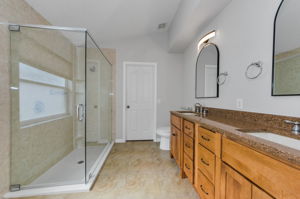 Master Bathroom 1c