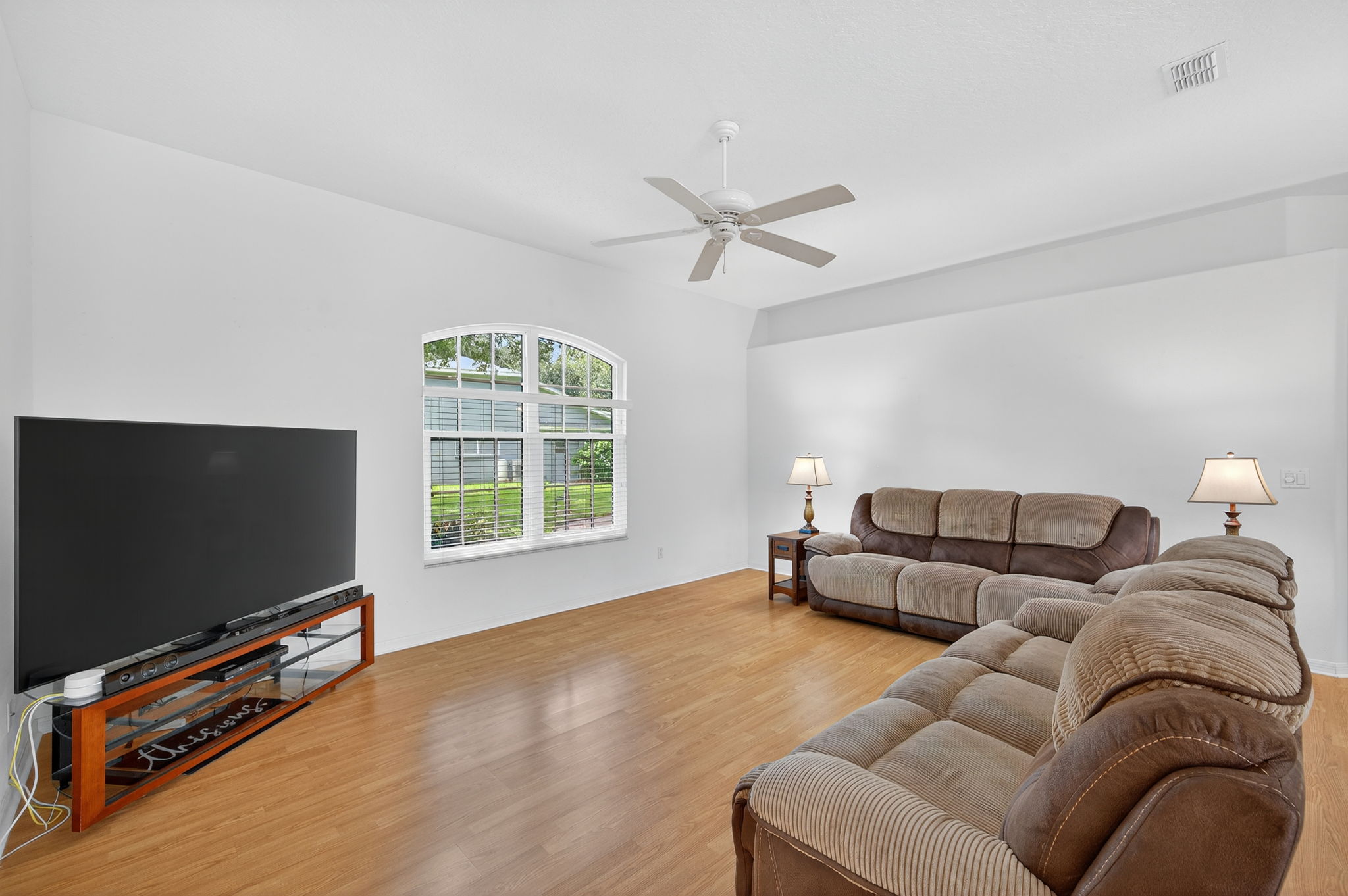 Interiors (10)