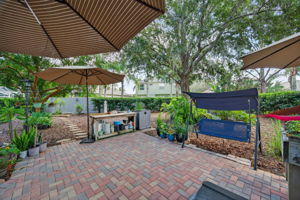 Rear Exteriors (13)