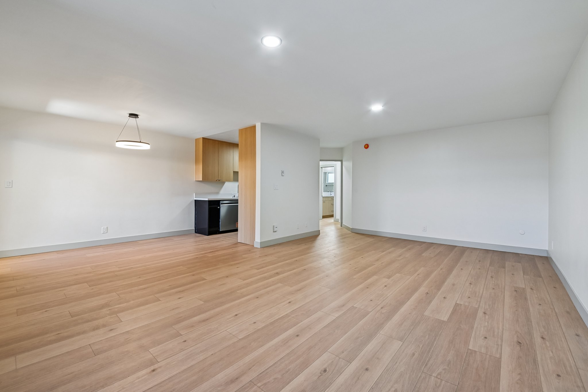 1342 N Fuller Ave Unit 303-S0805-006.jpg