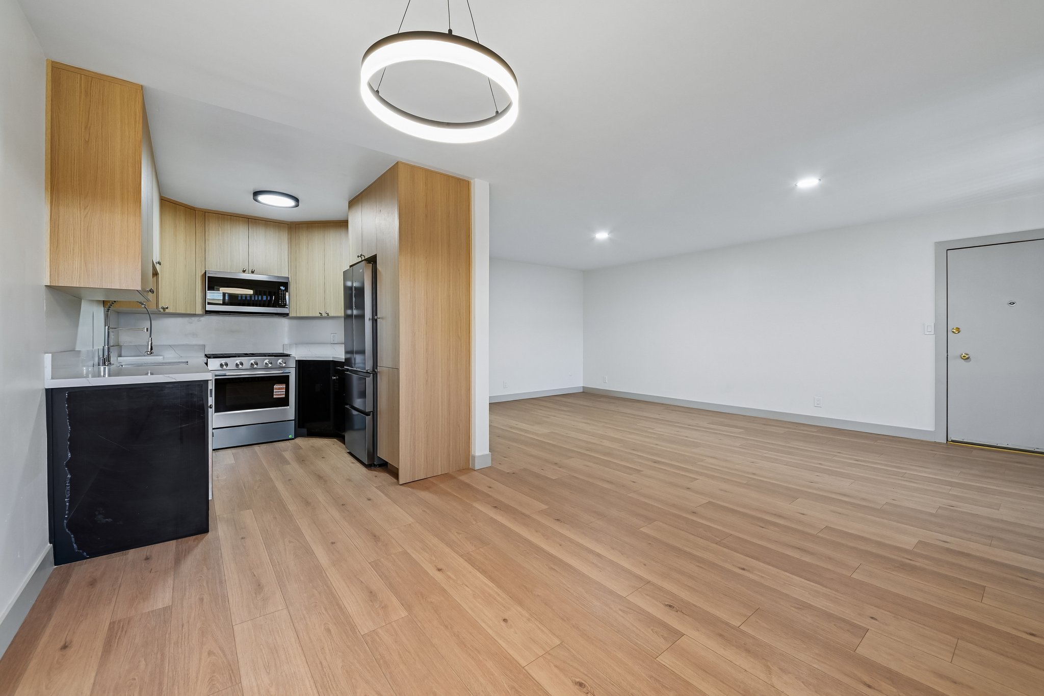 1342 N Fuller Ave Unit 303-S0805-008.jpg