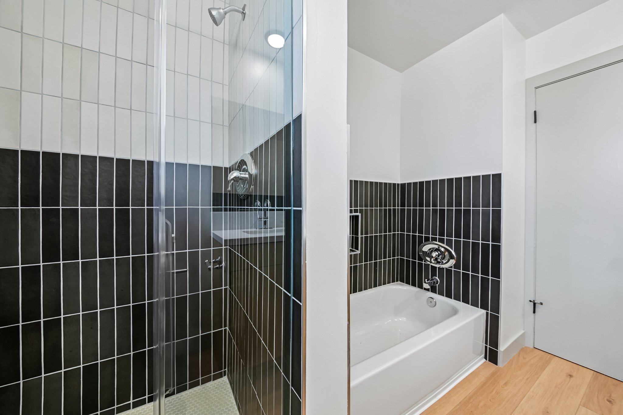1342 N Fuller Ave Unit 303-S0805-015.jpg