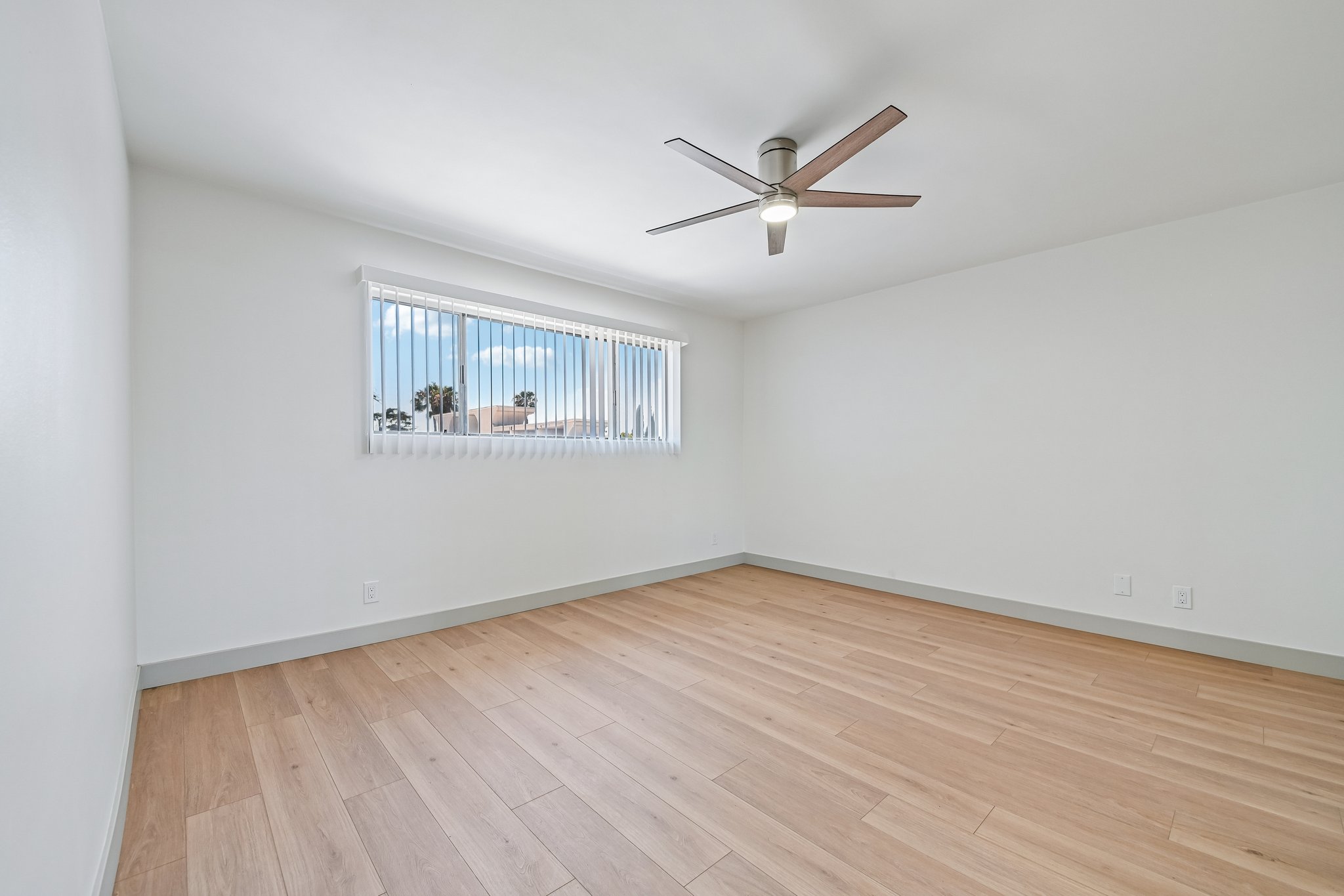 1342 N Fuller Ave Unit 303-S0805-016.jpg
