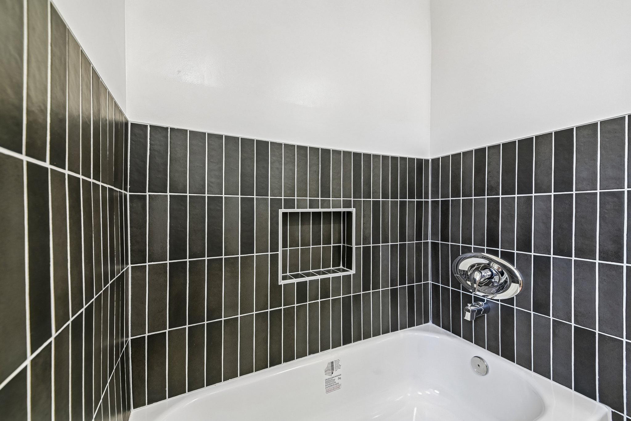 1342 N Fuller Ave Unit 103-S0805-014.jpg