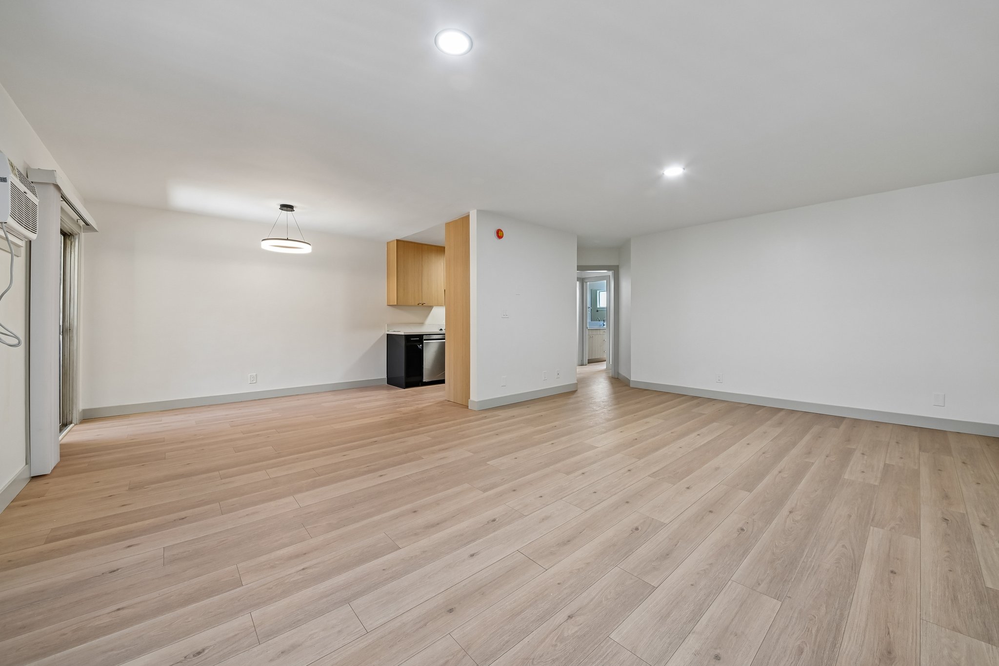 1342 N Fuller Ave Unit 203-S0805-001.jpg