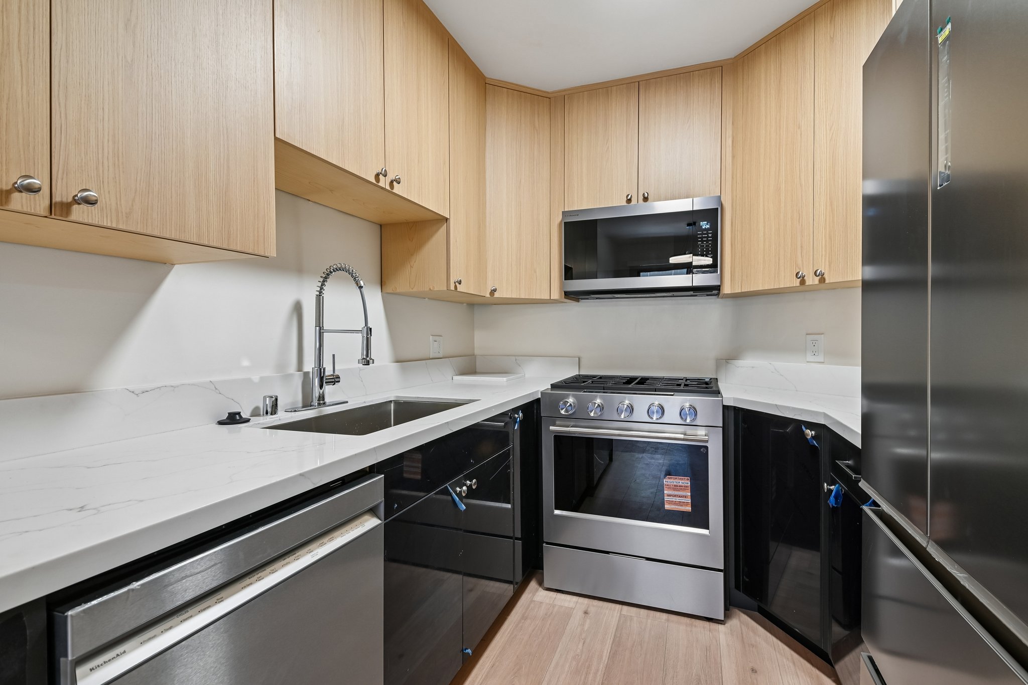 1342 N Fuller Ave Unit 203-S0805-010.jpg