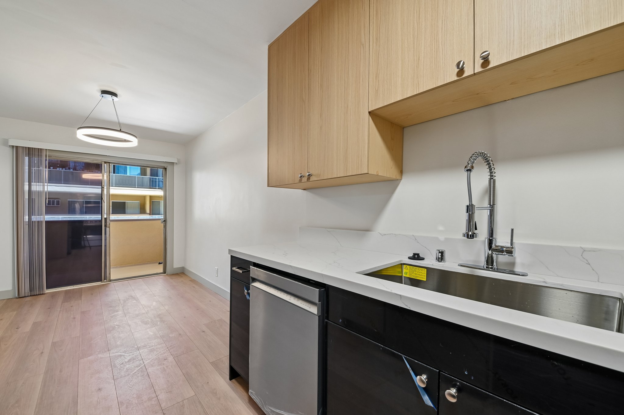 1342 N Fuller Ave Unit 203-S0805-011.jpg