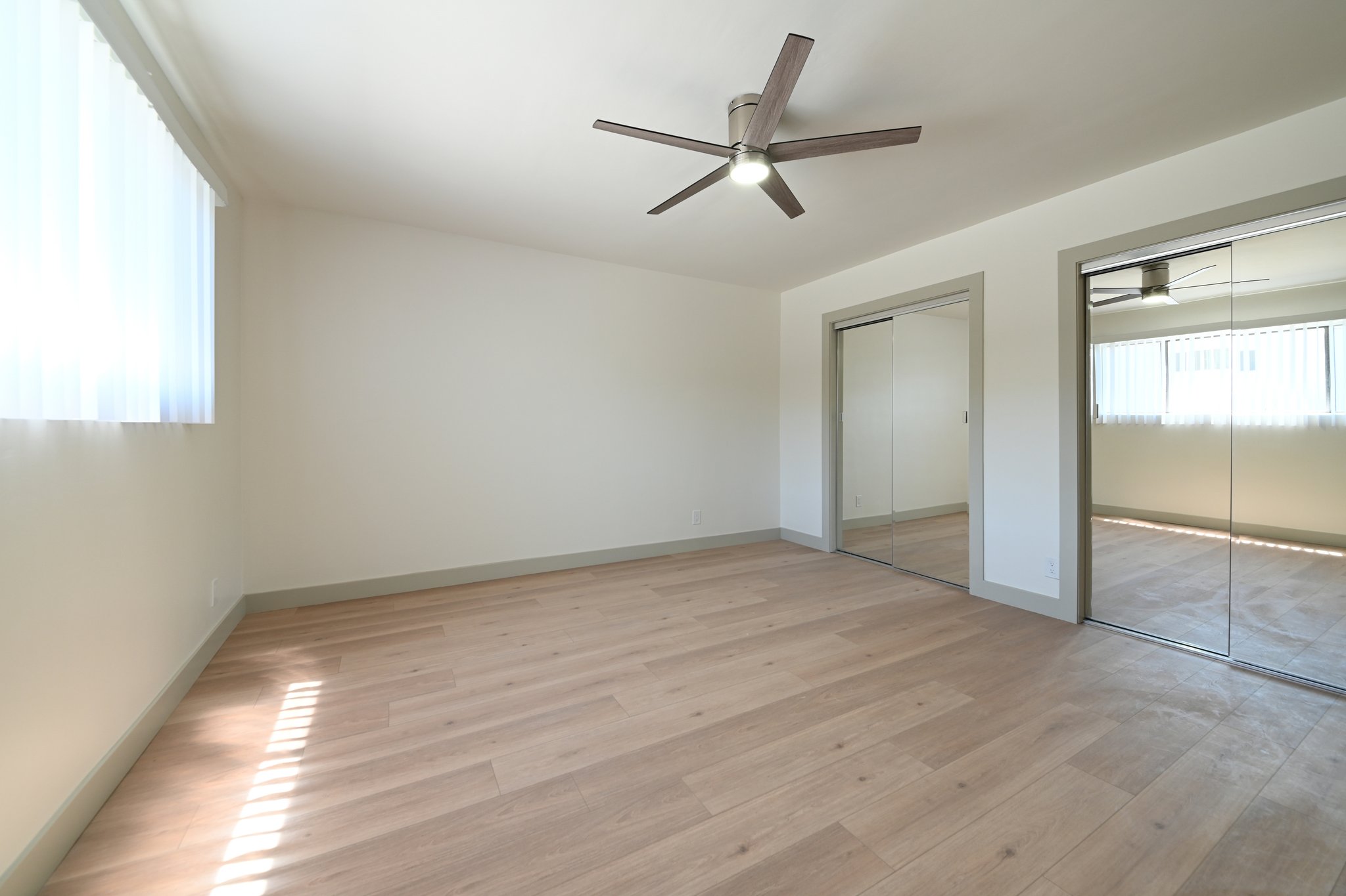 1342 N Fuller Ave Unit 203-S0805-017.jpg